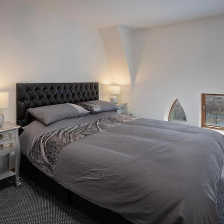Elegant Church Conversion Close To Blackpool Tower 외부 사진